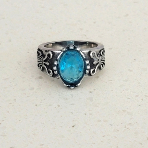 Size 12 Beautiful Blue Ring - Picture 1 of 5